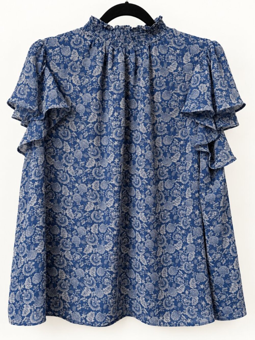1.STATE Blue White Botanical Floral Blouse Womenās 1X Smocked Ruffle Cap Sleeve